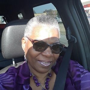 Meet your Posher, Sheila